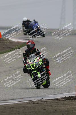 media/Nov-29-2025-TrackDaz (Sat) [[10ae2d9bce]]/B Group/Session 3 (Outside Grapevine)/